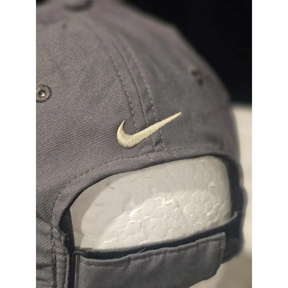 Nike Golf Hat Mens Grey Adjustable Swoosh Performance Baseball Cap